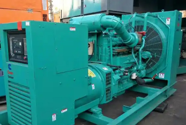 2000kw康明斯发电机出租